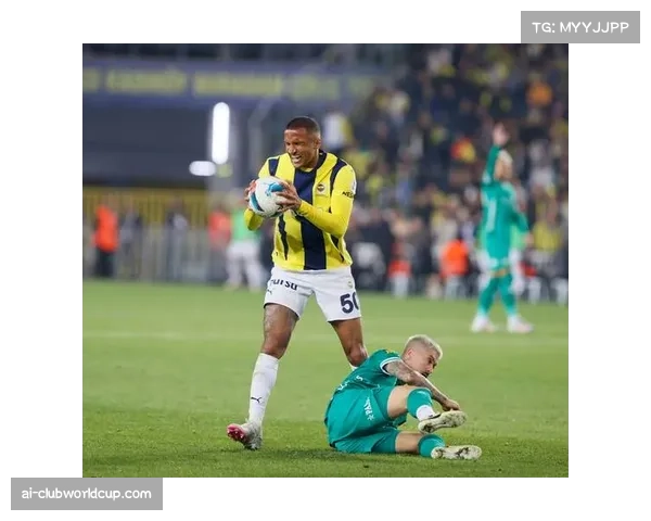 费内巴切边锋圣马克西曼速度优势明显